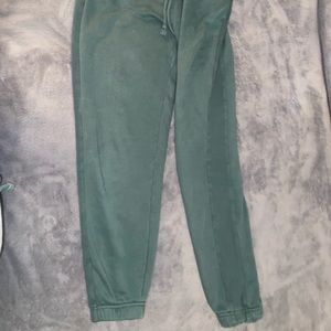 aritzia sweatpants